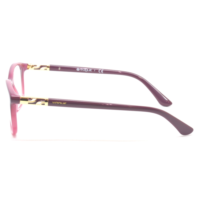 Vogue VO 5163 col. 2557 è una montatura da vista in acetato viola sfumato rosa e calibro 51.