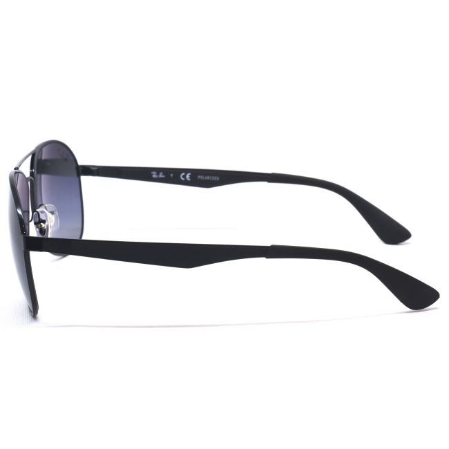 Ray-Ban RB 3549 col. 002/T3 è un occhiale da sole in metallo nero e calibro 61.