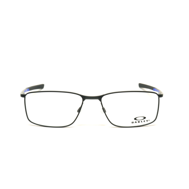 Oakley Vista OX 3217 0455 SOCKET 5.0 col. 04 è una montatura da vista in metallo nero satinato e calibro 55.
