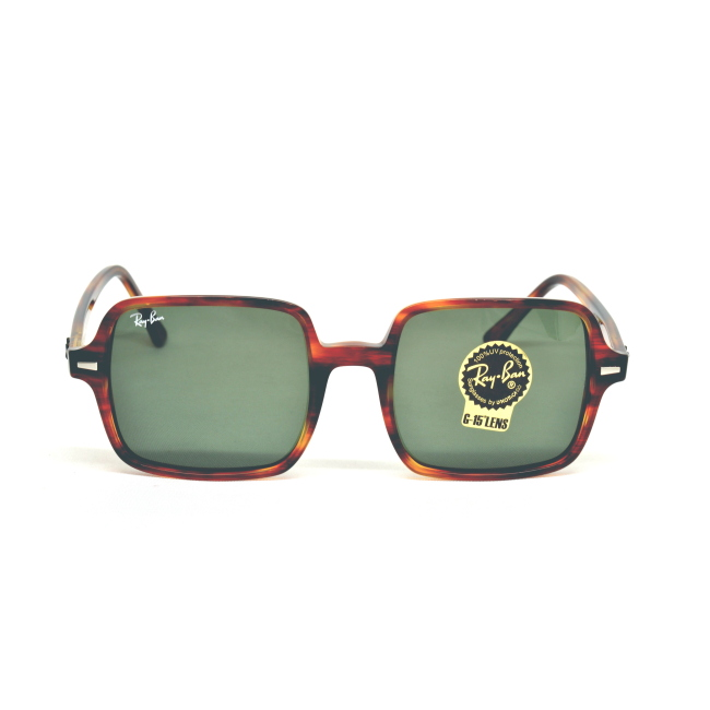 Ray-Ban RB 1973 SQUARE II col. 954/31 è un occhiale da sole in acetato marrone striato e calibro 53.