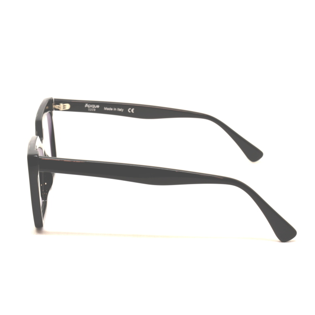 Epique SARA col. 03 è una montatura da vista in acetato nero lucido e calibro 53.