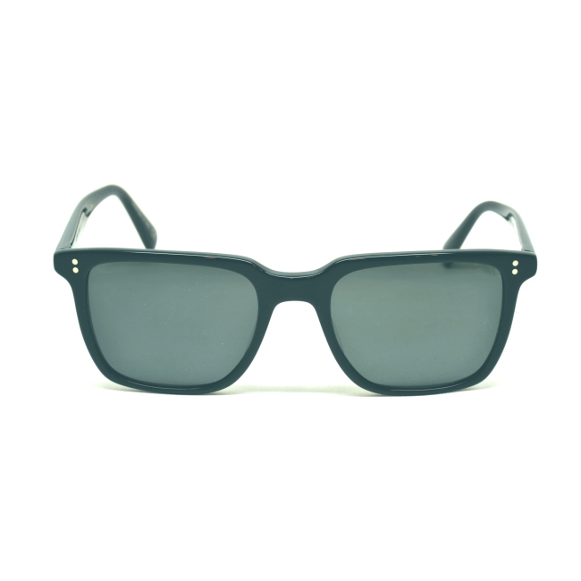 Oliver Peoples OV 5419SU LACHMAN SUN col. 1005P2 è un occhiale da sole in acetato marrone striato e calibro 50.