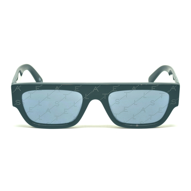 Stella McCartney SC 0210 S col. 001 è un occhiale da sole in acetato nero lucido e calibro 54.