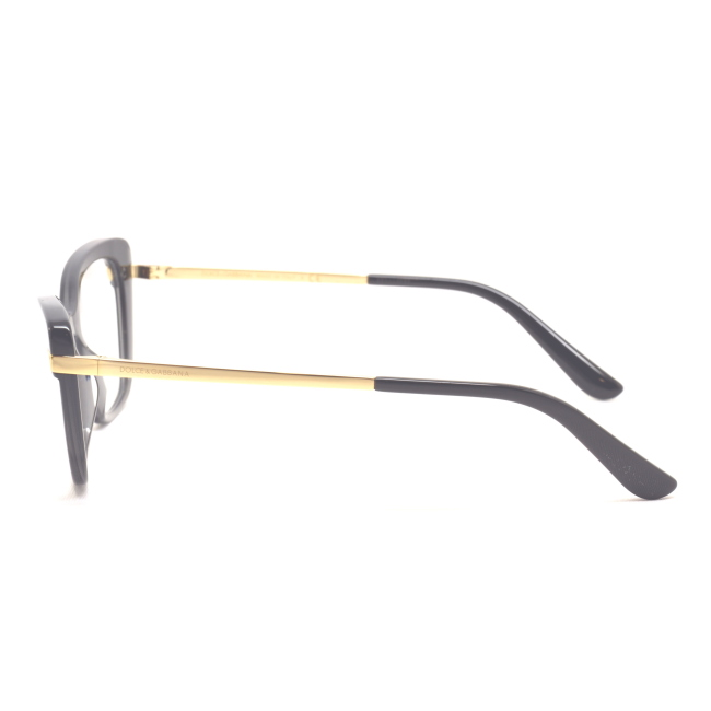 Dolce & Gabbana DG 3325 col. 3246 è una montatura da vista in acetato nero e grigio trasparente e calibro 54.