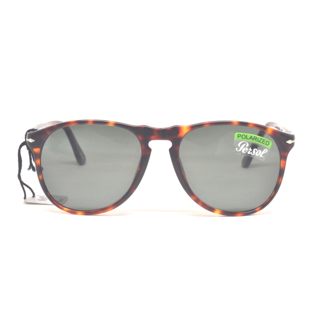 Persol 9649 S col. 24/58 è un occhiale da sole in acetato marrone tartarugato e calibro 55.