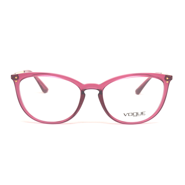 Vogue VO 5276 col. 2798 è una montatura da vista in acetato viola trasparente e calibro 53.