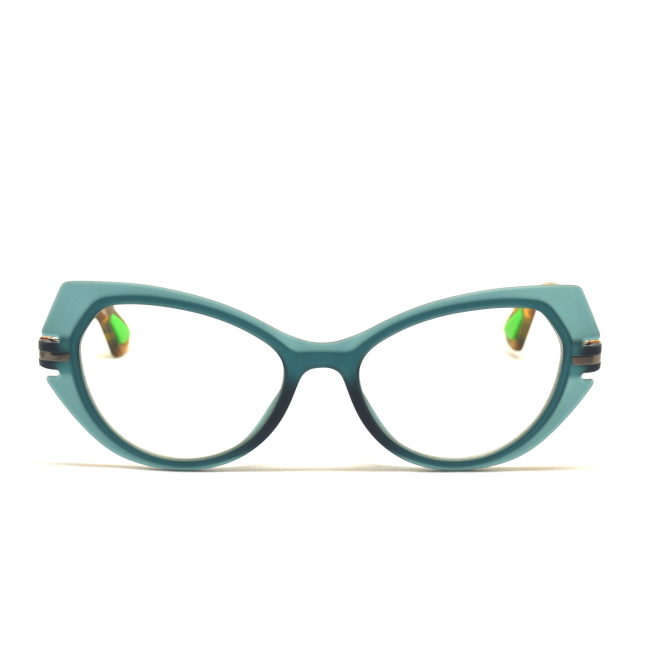 Airdp Style VALE col. C5 è una montatura da vista in acetato verde satinata con asta lucida tartarugata e calibro 50.