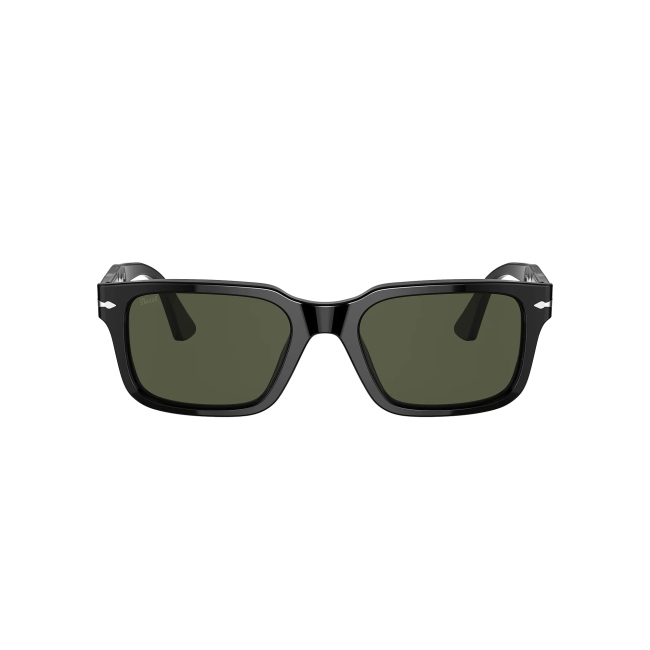 Persol PO 3272-S col. 95/31 è un occhiale da sole da donna in acetato nero lucido, dalla forma rettangolare e calibro 53.