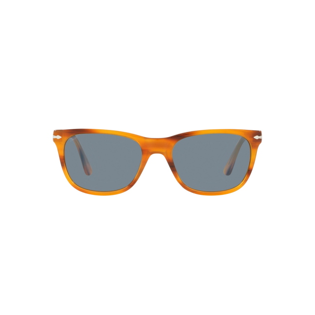 Persol PO 3291 S col. 960/56 è un occhiale da sole in acetato striato marrone miele e calibro 57.