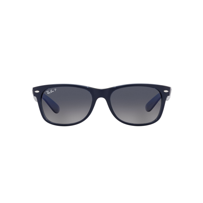 Ray-Ban RB 2132 col. 6607/78 è un occhiale da sole in acetato blu satinato interno lucido e calibro 55.