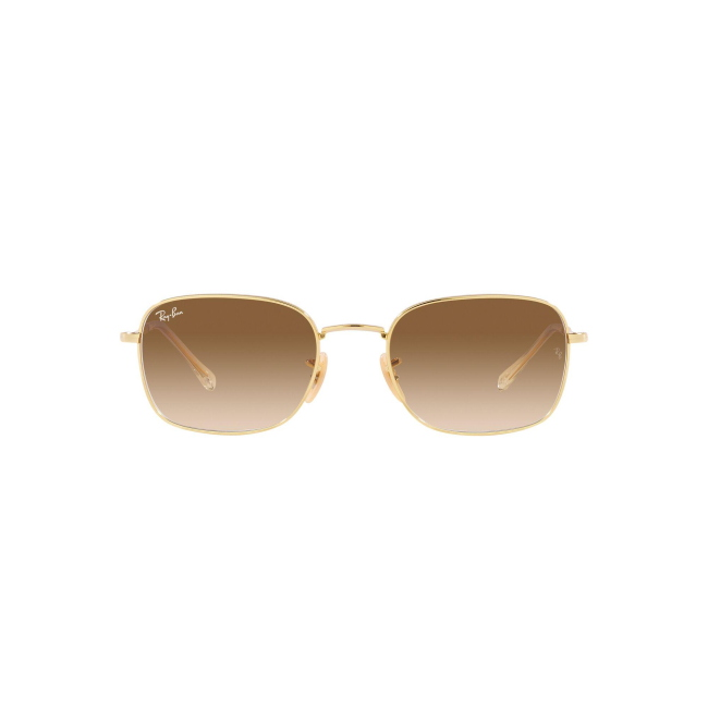Ray-Ban RB 3706 col. 001/51 è un occhiale da sole in metallo oro e calibro 54.