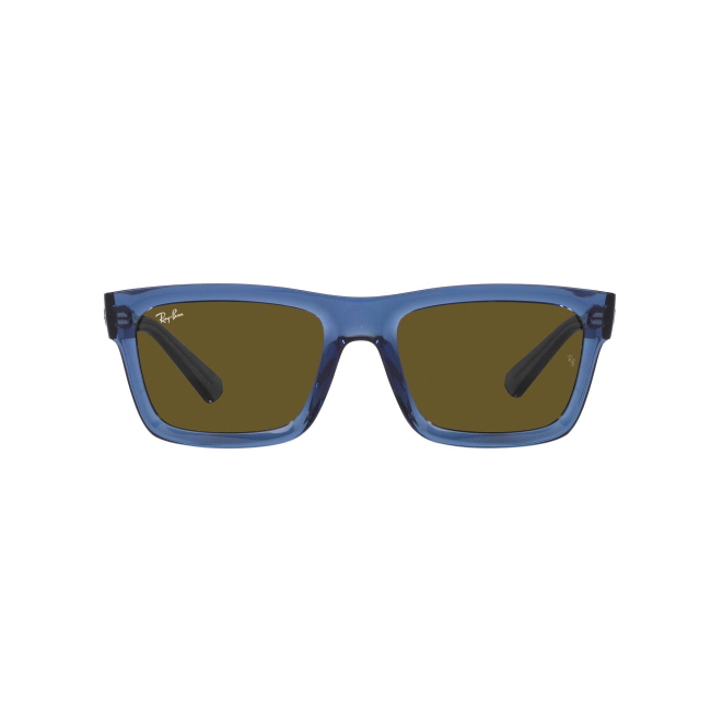 Ray-Ban RB 4396 WARREN col. 6680/73 è un occhiale da sole in acetato blu trasparente e calibro 57.