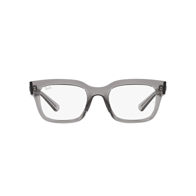 Ray-Ban RB 7217 CHAD col. 8263 è una montatura da vista in acetato grigia trasparente e calibro 54.