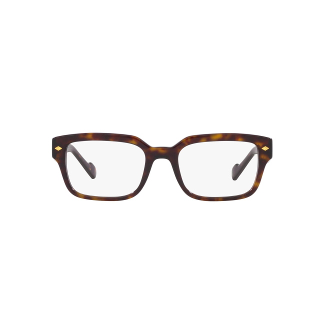 Vogue VO 5491 col. W656 è una montatura da vista in acetato marrone tartarugato e calibro 53.