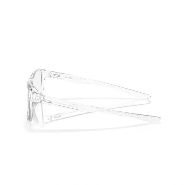 Oakley OX 8178-0355 RAFTER col. 03 è una montatura da vista in acetato trasparente e calibro 55.