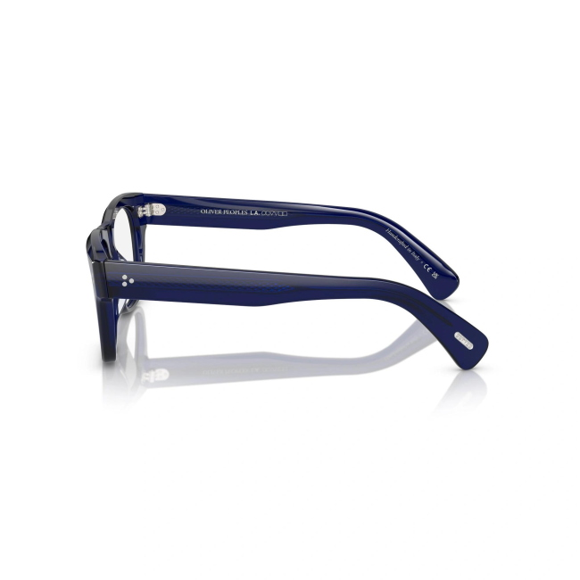 Oliver Peoples OV 5524 U BIRELL col. 1566 è una montatura da vista da donna in acetato blu scuro, dalla forma pillow e calibro 52.