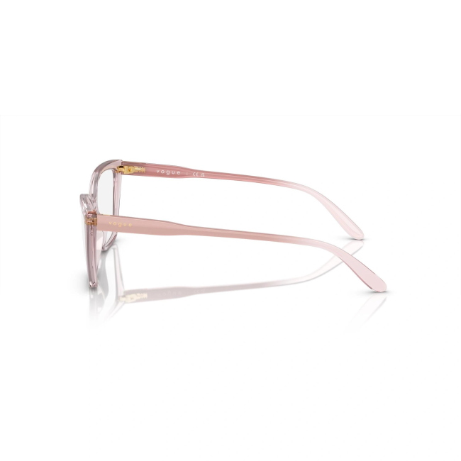 Vogue VO 5519 col. 2942 è una montatura da vista in acetato rosa e rosa trasparente e calibro 52.