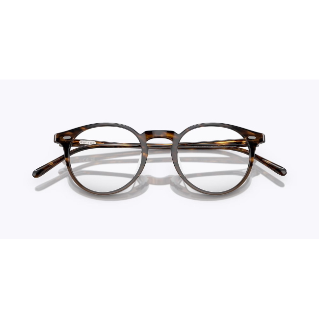 Oliver Peoples OV 5529U N.02 col. 1732 è una montatura da vista da donna in acetato marrone tartarugato, dalla forma pantos e calibro 48.