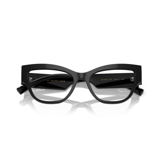 Dolce & Gabbana DG 3378 col. 501 è una montatura da vista da donna in acetato nero lucido, dalla forma cat eye e calibro 55.