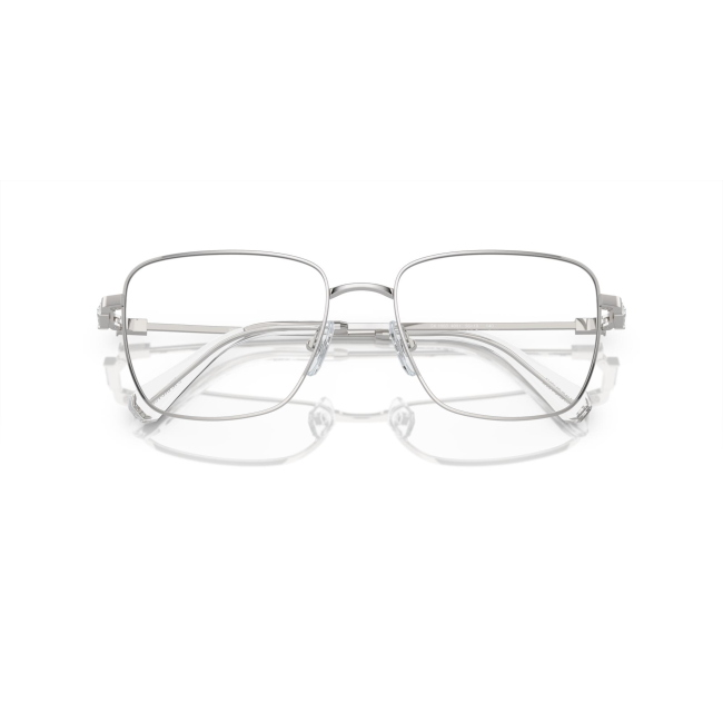 Swarovski SK 1003 col. 4001 è una montatura da vista da donna in metallo argento, dalla forma rettangolare e calibro 55.