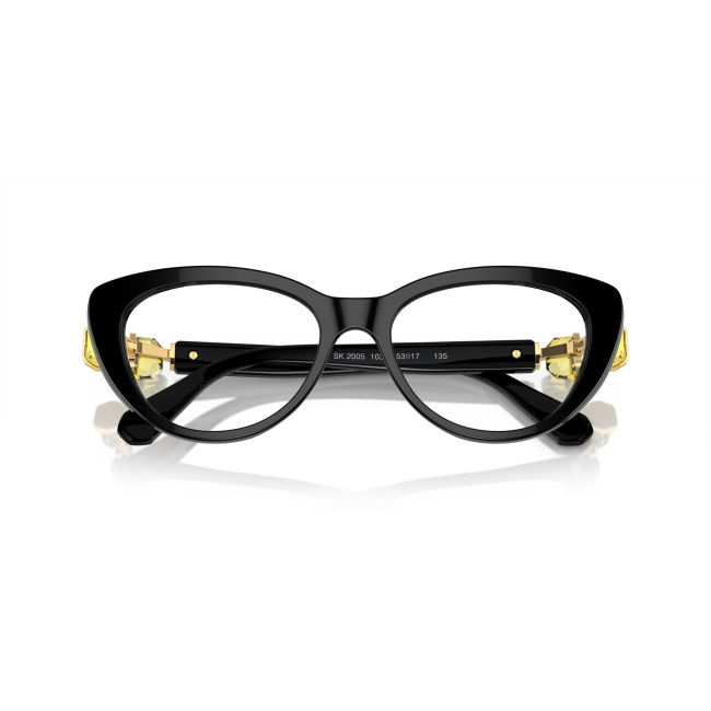 Swarovski SK 2005 col. 1037 è una montatura da vista in acetato nero lucido e calibro 51.