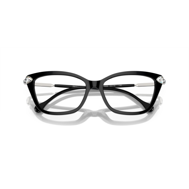 Swarovski SK 2011 col. 1038 è una montatura da vista in acetato nero lucido e calibro 53.