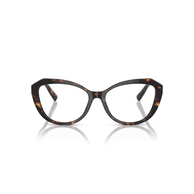 Tiffany & Co. TF 2241B col. 8015 è una montatura da vista in acetato marrone tartarugato e calibro 52.