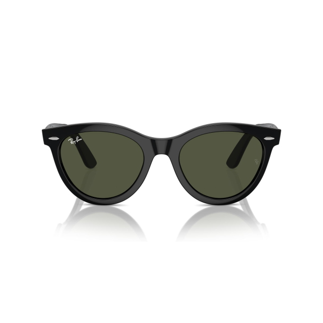 Ray-Ban RB 2241 WAYFARER WAY col. 901/31 è un occhiale da sole in acetato nero lucido e calibro 54.