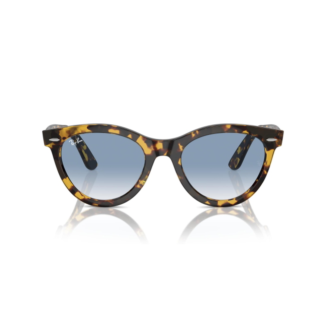 Ray-Ban RB 2241 WAYFARER WAY col. 1332/3F è un occhiale da sole in acetato tartarugato giallo e calibro 51.
