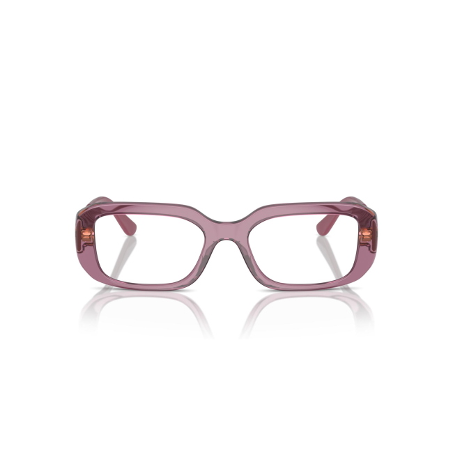 Vogue VO 5568 col. 2761 è una montatura da vista in acetato viola trasparente e calibro 51.