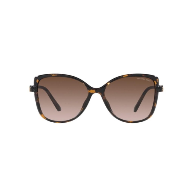MICHAEL KORS MK 2181U MALTA col. 300613 è un occhiale da sole da donna in acetato marrone tartarugato, dalla forma farfalla e calibro 57.