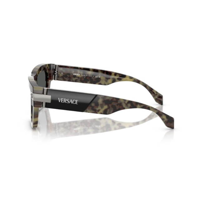 VERSACE VE4464 col. 545687 è un occhiale da sole da uomo in acetato, dalla forma rettangolare e calibro 55.