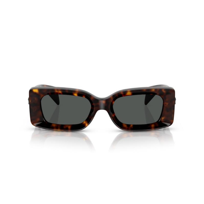 VERSACE VE4474U col. 108/87 è un occhiale da sole in iniettato e calibro 52.
