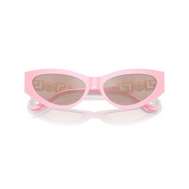 VERSACE VE4470B col. 5473/5 è un occhiale da sole da donna in acetato, dalla forma cat eye e calibro 56.