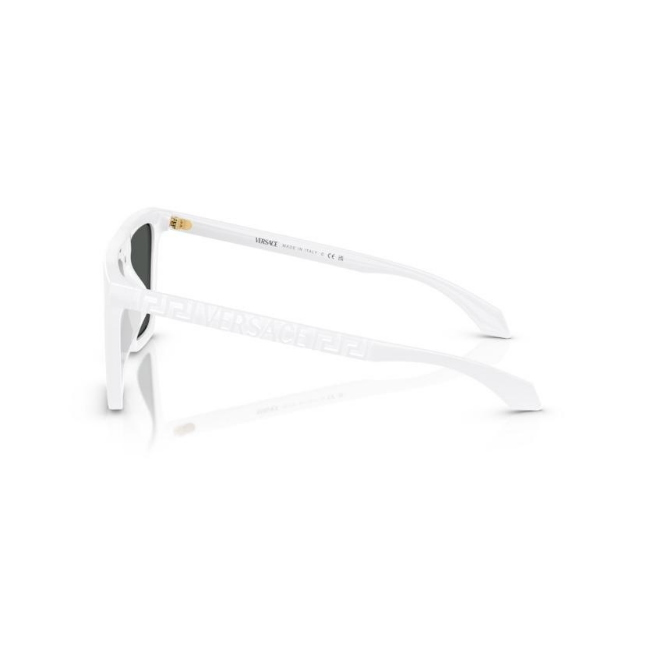 VERSACE VE4468U col. 314/87 è un occhiale da sole da uomo in nylon, dalla forma rettangolare e calibro 53.