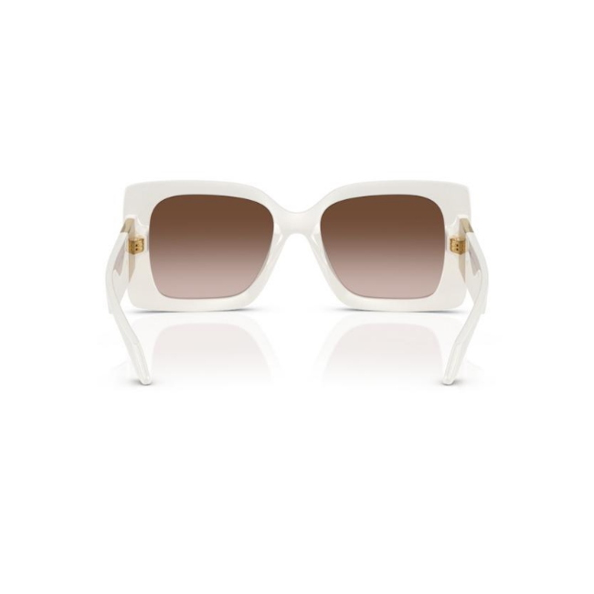 VERSACE VE4467U col. 546213 è un occhiale da sole in nylon e calibro 54.