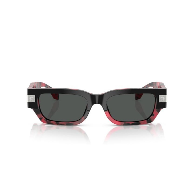 VERSACE VE4465 col. 545787 è un occhiale da sole da uomo in acetato, dalla forma rettangolare e calibro 53.
