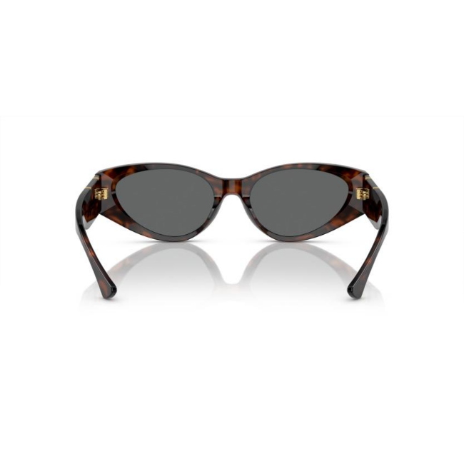 Versace VE 4454 col. 5429/87 è un occhiale da sole in acetato marrone tartarugato e calibro 55.