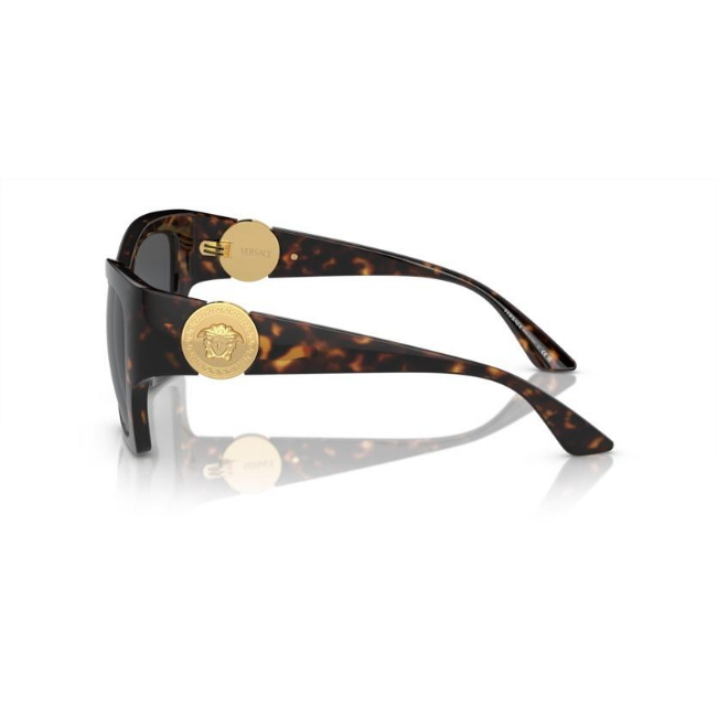 VERSACE VE4452 col. 108/87 è un occhiale da sole in iniettato e calibro 55.