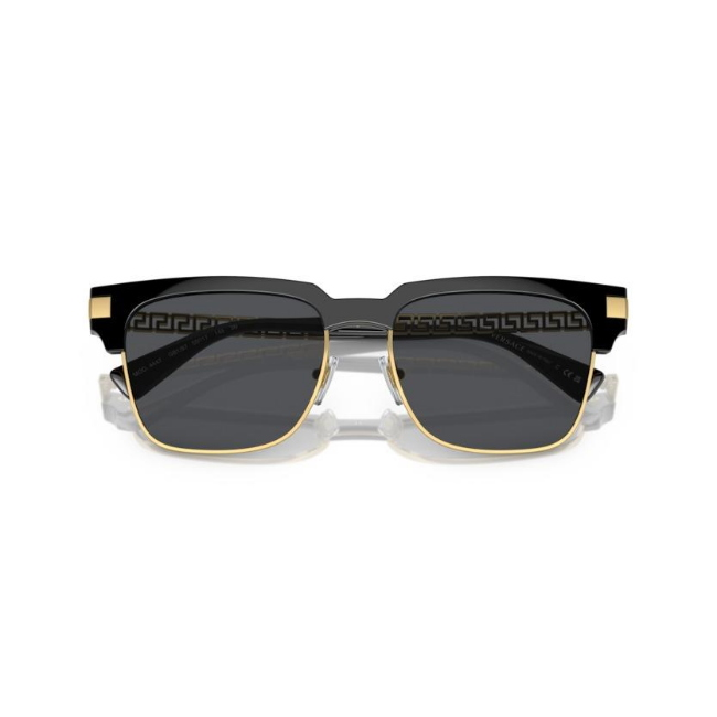 VERSACE VE4447 col. GB1/87 è un occhiale da sole in iniettato e calibro 55.