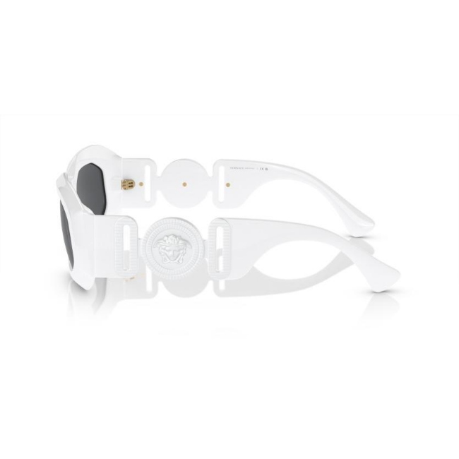 Versace 4425U col. 543887 è un occhiale da sole e calibro 54.