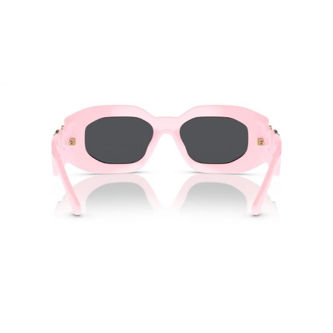 Versace 4425U col. 544087 è un occhiale da sole e calibro 54.