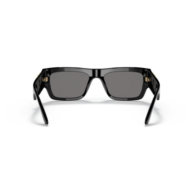 VERSACE VE4416U col. GB1/81 è un occhiale da sole in acetato e calibro 53.