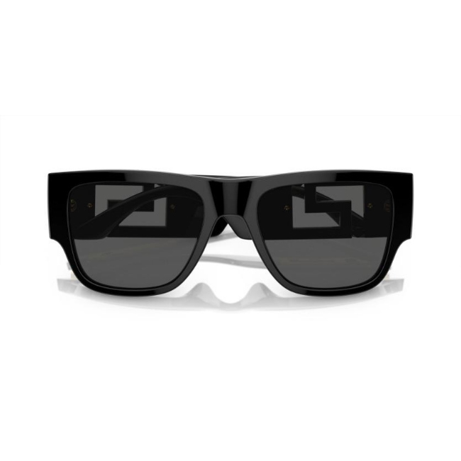 Versace 4403 SOLE col. GB1/87 è un occhiale da sole da uomo in acetato, dalla forma rettangolare e calibro 57.