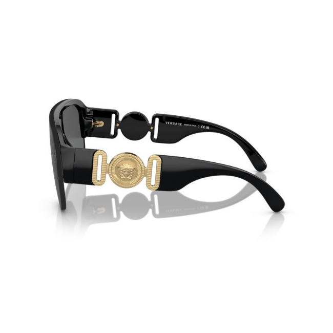 VERSACE VE4391 col. GB1/87 è un occhiale da sole da uomo in nylon, dalla forma irregolare e calibro 48.