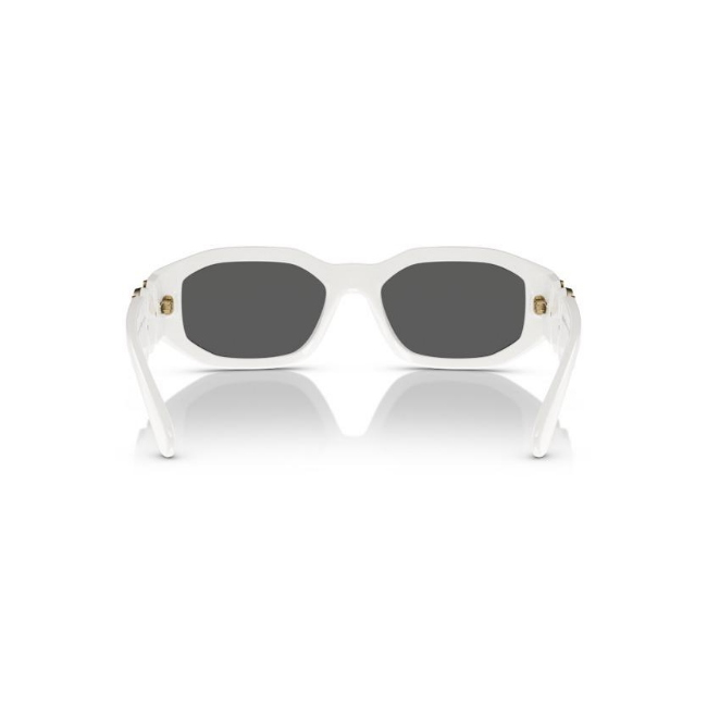 Versace 4361 col. 401/87 è un occhiale da sole da uomo in acetato bianco, dalla forma irregolare e calibro 53.