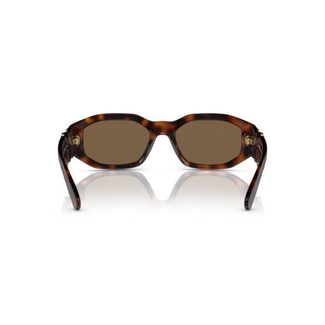 VERSACE VE4361 col. 521773 è un occhiale da sole da donna in nylon, dalla forma irregolare e calibro 53.