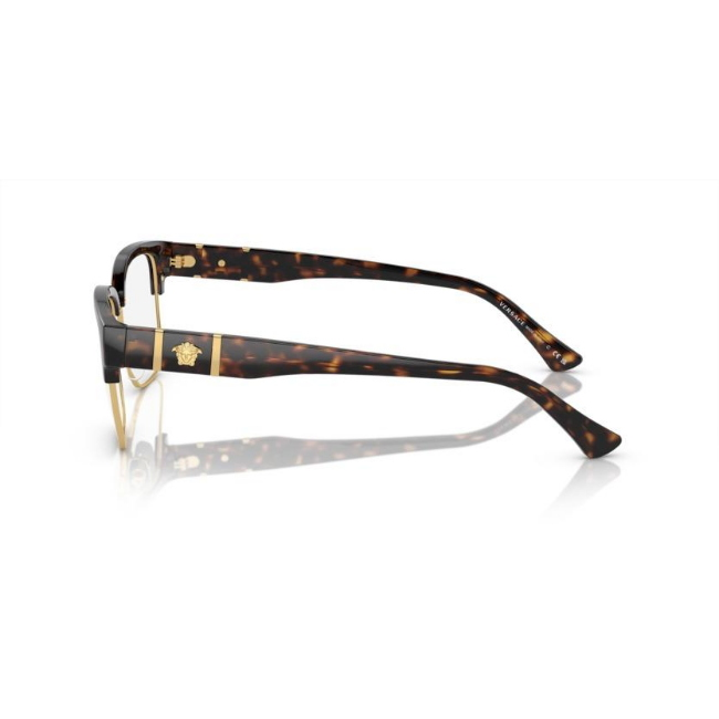 VERSACE VE3348 col. 108 è una montatura da vista in iniettato e calibro 55.
