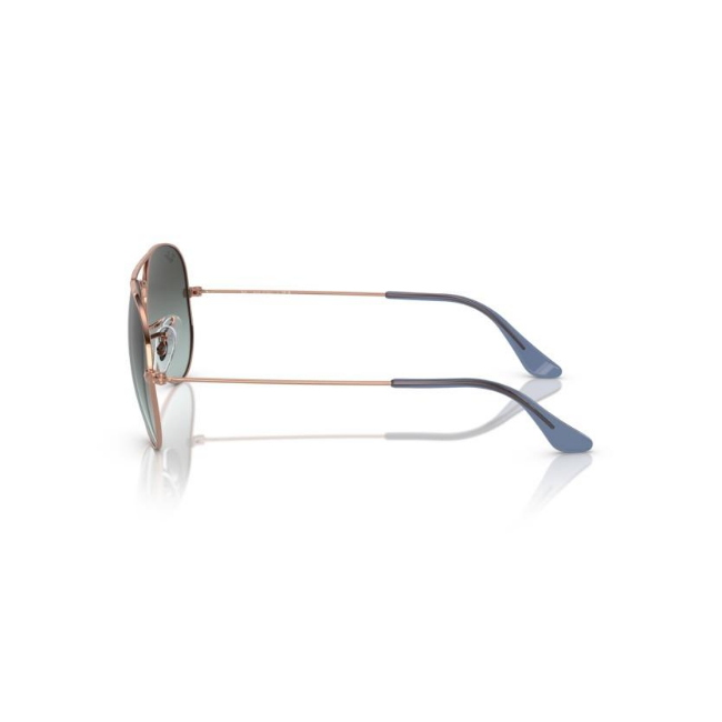 Ray-Ban RB 3025 col. 9202/GK è un occhiale da sole in metallo oro rosa e calibro 58.