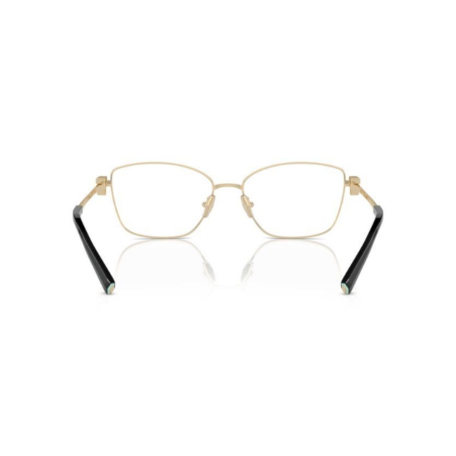 Tiffany & Co. TF 1160-B col. 6021 è una montatura da vista da donna in metallo oro, dalla forma farfalla e calibro 56.